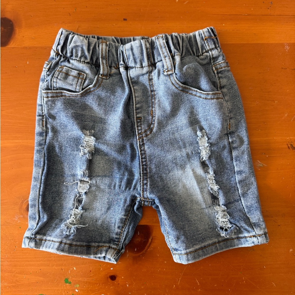 SHEIN Distressed Denim Kids Shorts